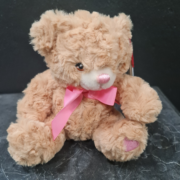 Bramble Bear with Pink Heart - 18cm | Tan
