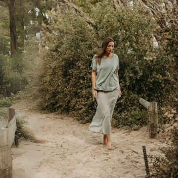 Shoreline Fine Slub Cotton T-Shirt - Thyme | Talamaya